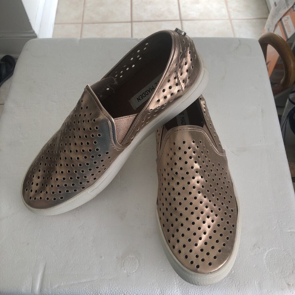 Steve Madden leather Elouise slip on Rose Gold Metalic 9 comfort Casual